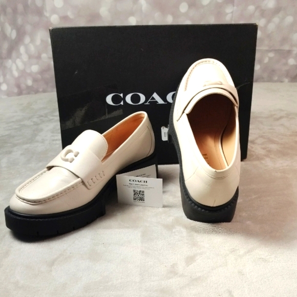 Coach Off-White Leather Loafers NWOT - Picture 1 of 13